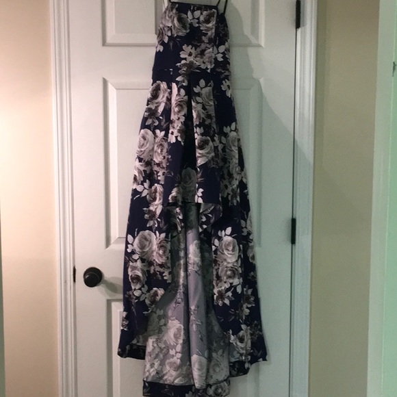 Blue Floral Formal Gown. Size 0. Used. Prom. Wedding. - Picture 5 of 7